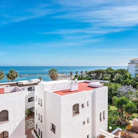 Frontline Mediterranean Escape Apartament *