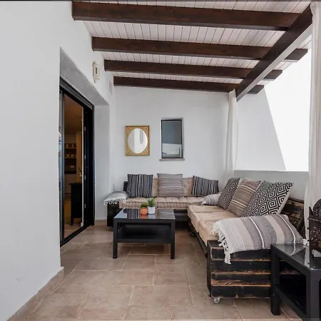 Frontline Mediterranean Escape Daire