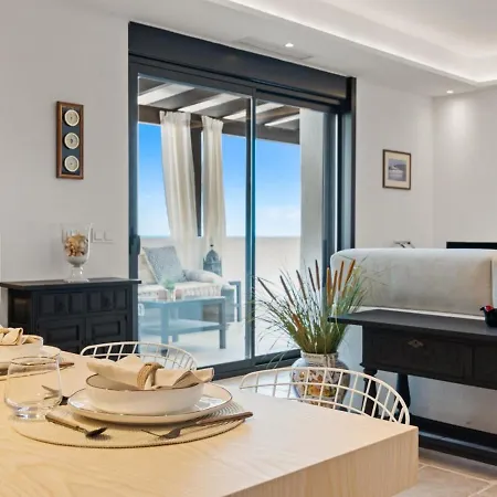 Frontline Mediterranean Escape Apartament Marbella
