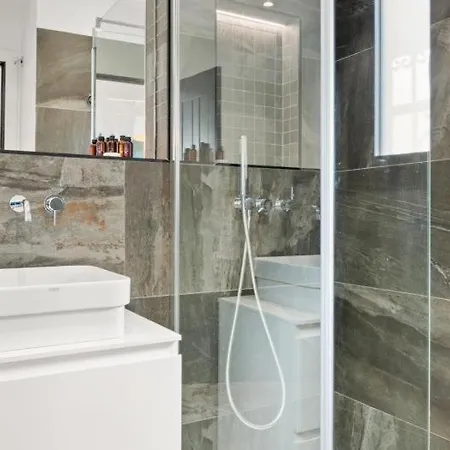 Frontline Mediterranean Escape Apartament *